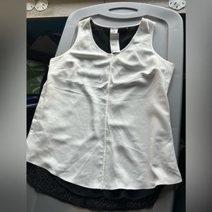 Cabi top, size large. NWT